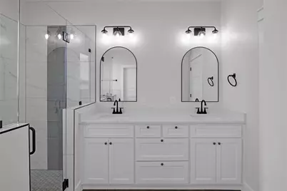 209 Avenida Avenue, Rio Vista, TX 76093 - Photo 13