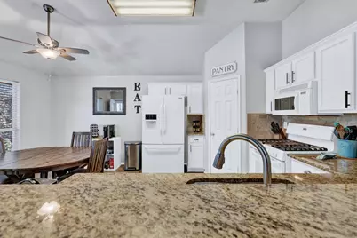 431 Hidden Ridge Drive, Burleson, TX 76028 - Photo 13