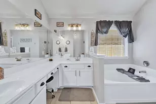 431 Hidden Ridge Dr, Burleson, TX 76028 - Photo 19