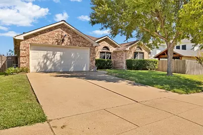 431 Hidden Ridge Drive, Burleson, TX 76028 - Photo 3