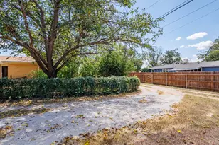 1909 8th St, Brownwood, TX 76801 - Photo 31