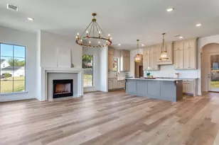 8965 Armstrong Ct, Benbrook, TX 76126 - Photo 5