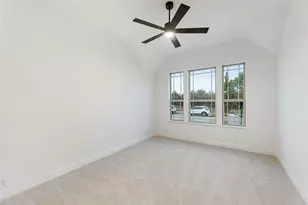 1240 Amberwood Ln, Red Oak, TX 75154 - Photo 11