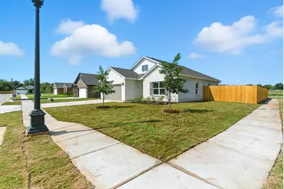 421 Jameson Street, Springtown, TX 76082 - Photo 37