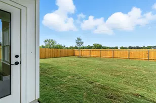 421 Jameson St, Springtown, TX 76082 - Photo 31