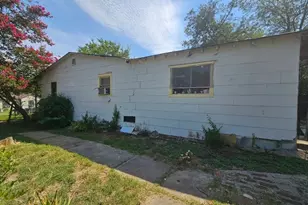 3500 Baylor St, Fort Worth, TX 76119 - Photo 13