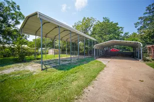 605 W Archer St, Jacksboro, TX 76458 - Photo 15