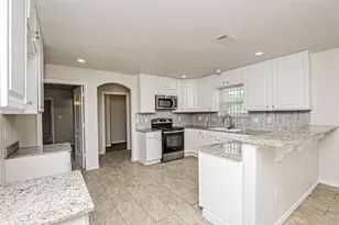 1400 Stewart St, Fort Worth, TX 76104 - Photo 9