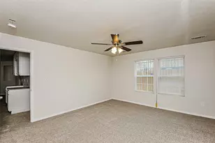 1400 Stewart St, Fort Worth, TX 76104 - Photo 5