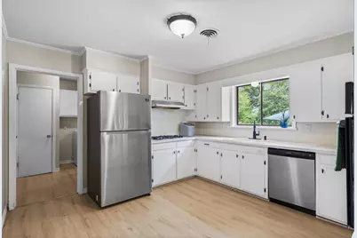 200 W Kansas Street, Van, TX 75790 - Photo 13