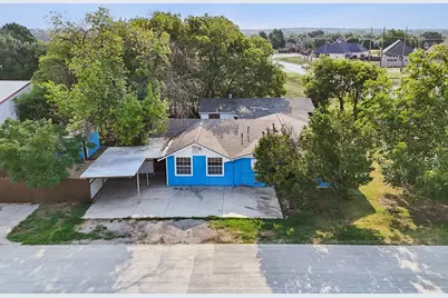 303 E 5th Street, Justin, TX 76247 - Photo 5