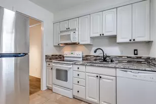 10216 Regal Oaks Dr, Dallas, TX 75230 - Photo 7