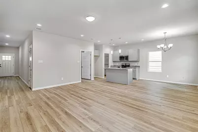 2515 Birdell Court, Fort Worth, TX 76105 - Photo 7