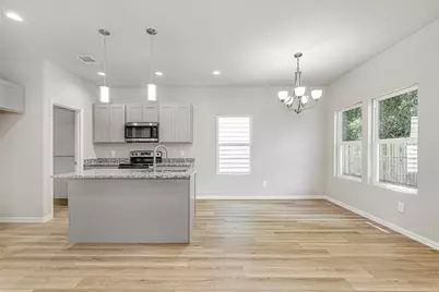 2515 Birdell Court, Fort Worth, TX 76105 - Photo 9