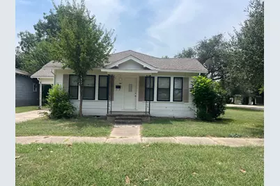 308 W Jacinto Street, Groesbeck, TX 76642 - Photo 1