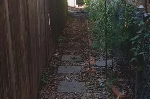 4135B Hawthorne Ave, Dallas, TX 75219 - Photo 7