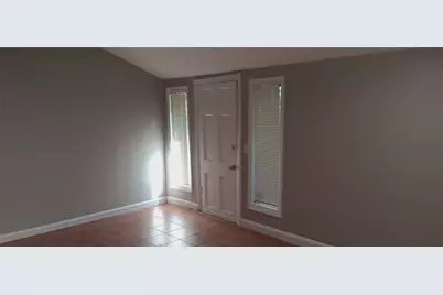 4135B Hawthorne Avenue #B, Dallas, TX 75219 - Photo 3
