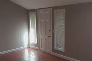 4135B Hawthorne Ave, Dallas, TX 75219 - Photo 3