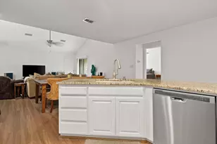 6504 Lago Vista Dr, Benbrook, TX 76132 - Photo 9