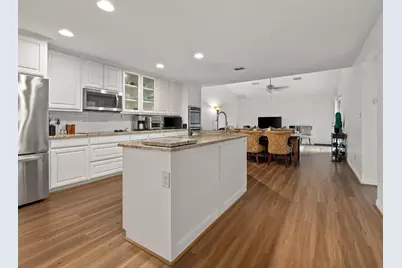 6504 Lago Vista Drive, Benbrook, TX 76132 - Photo 5