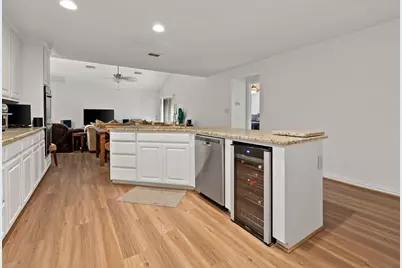 6504 Lago Vista Drive, Benbrook, TX 76132 - Photo 7