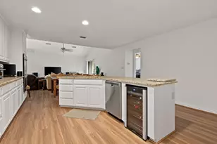 6504 Lago Vista Dr, Benbrook, TX 76132 - Photo 7