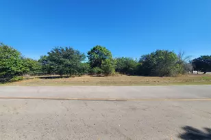 8631 Retreat Blvd, Cleburne, TX 76033 - Photo 1