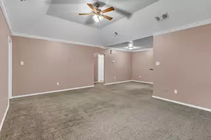 2933 Curvilinear Ct, Dallas, TX 75227 - Photo 9