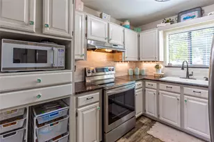 807 Hilltop Dr, Weatherford, TX 76086 - Photo 17