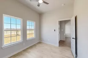 603 W Hayes St, Savoy, TX 75479 - Photo 17