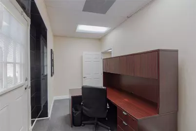 115 W Main Street, Grand Prairie, TX 75050 - Photo 17