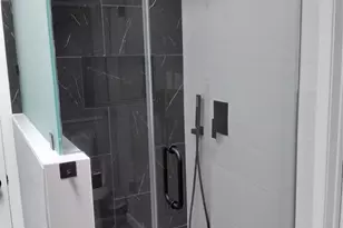 2317 Meadow Dale, Irving, TX 75060 - Photo 9