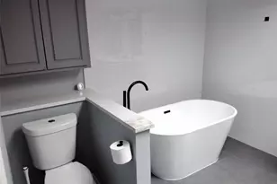 2317 Meadow Dale, Irving, TX 75060 - Photo 7