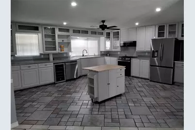 2317 Meadow Dale, Irving, TX 75060 - Photo 3