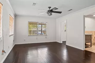 3338 Falls Dr, Dallas, TX 75211 - Photo 7