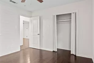 3338 Falls Dr, Dallas, TX 75211 - Photo 15