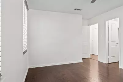 3338 Falls Drive, Dallas, TX 75211 - Photo 11