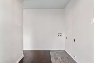 3338 Falls Dr, Dallas, TX 75211 - Photo 17