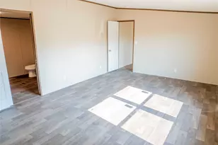 7113 Karen Ln, Joshua, TX 76058 - Photo 11