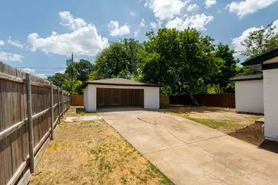 2306 Clover Ridge Drive, Dallas, TX 75216 - Photo 23