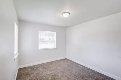 2306 Clover Ridge Drive, Dallas, TX 75216 - Photo 9