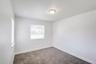 2306 Clover Ridge Dr, Dallas, TX 75216 - Photo 9