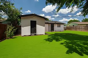 2306 Clover Ridge Dr, Dallas, TX 75216 - Photo 19