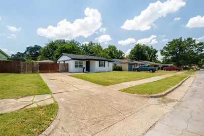 2306 Clover Ridge Drive, Dallas, TX 75216 - Photo 15