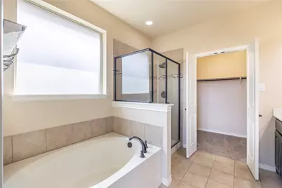 637 Peach Lane, Burleson, TX 76028 - Photo 13