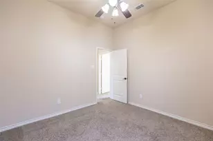 637 Peach Ln, Burleson, TX 76028 - Photo 21