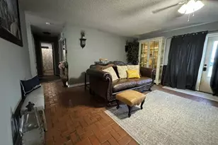 690 Sommerfeld Dr, Waco, TX 76705 - Photo 3