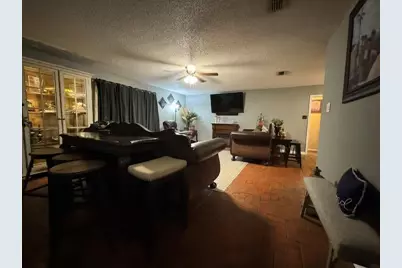 690 Sommerfeld Drive, Waco, TX 76705 - Photo 5