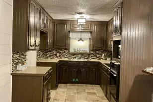 711 Denver St, Alvord, TX 76225 - Photo 3