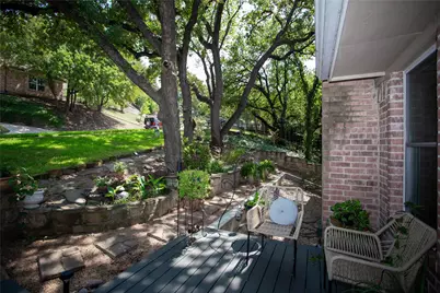 1806 Old Oak Drive, Arlington, TX 76012 - Photo 5